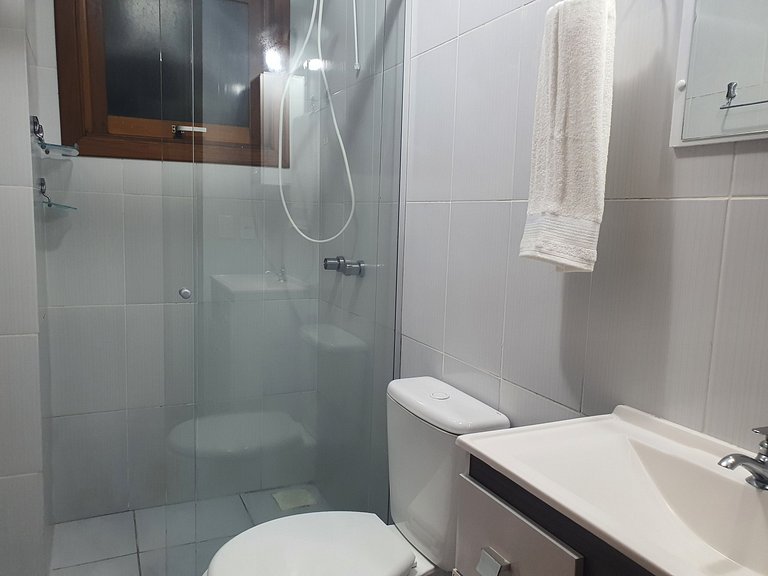 Amplo Apto Poucos passos da Rua Coberta Gramado