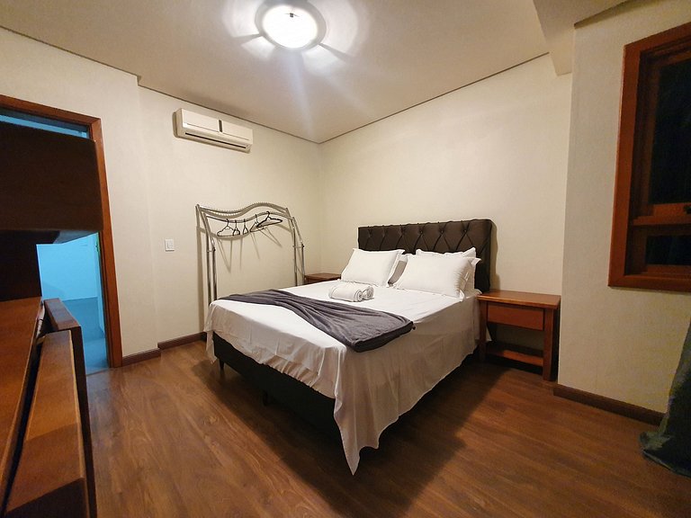 Apartamento Rua Coberta 02 dorm Centro Gramado