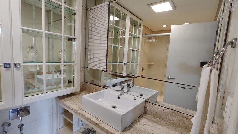 Amplo apartamento 03 dorm Centro de Gramado