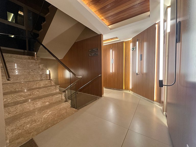 Apartamento frente Av Osvaldo Aranha Centro Canela