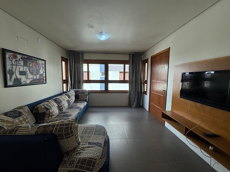 Apto 02 quartos no Centro de Gramado