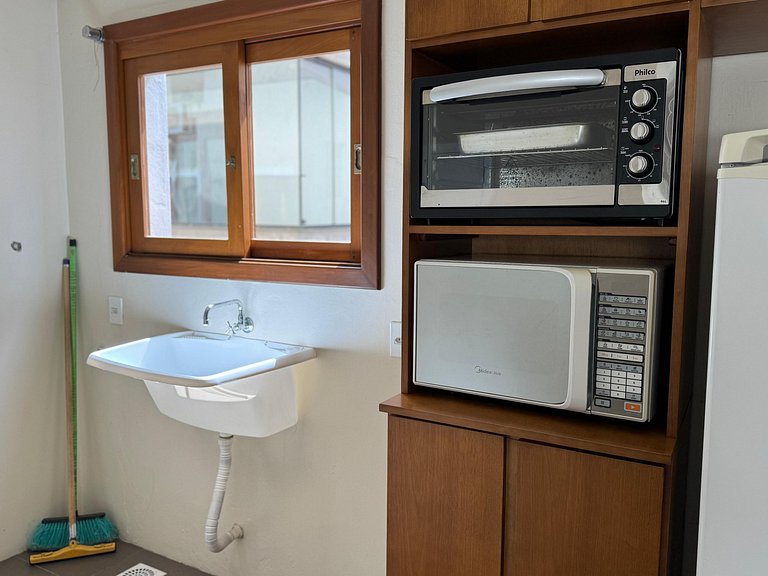 Apto 02 quartos no Centro de Gramado