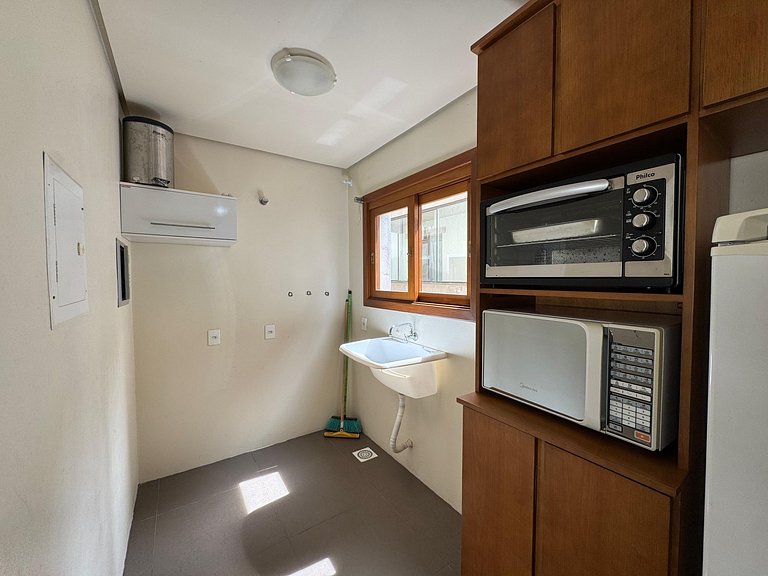 Apto 02 quartos no Centro de Gramado