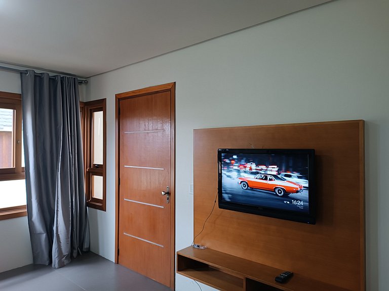 Apto 02 quartos no Centro de Gramado