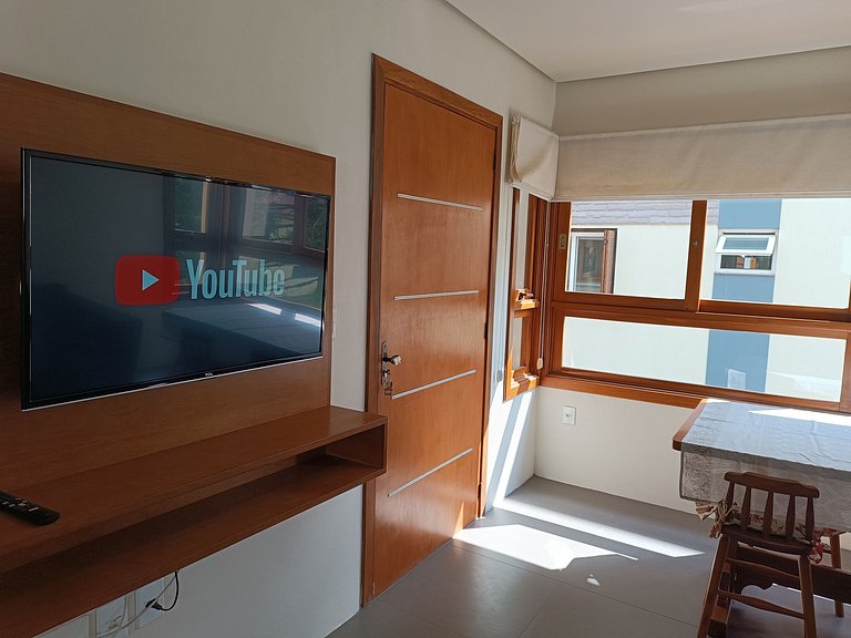 Amplo Apto Poucos passos da Rua Coberta Gramado