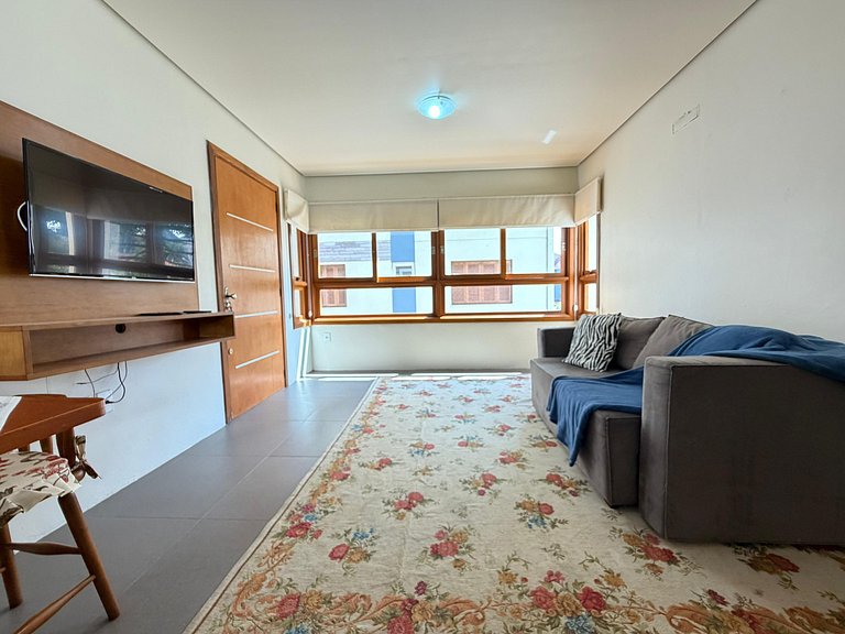 Amplo Apto Poucos passos da Rua Coberta Gramado