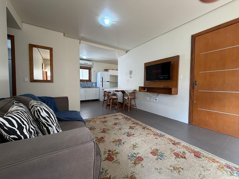 Amplo Apto Poucos passos da Rua Coberta Gramado