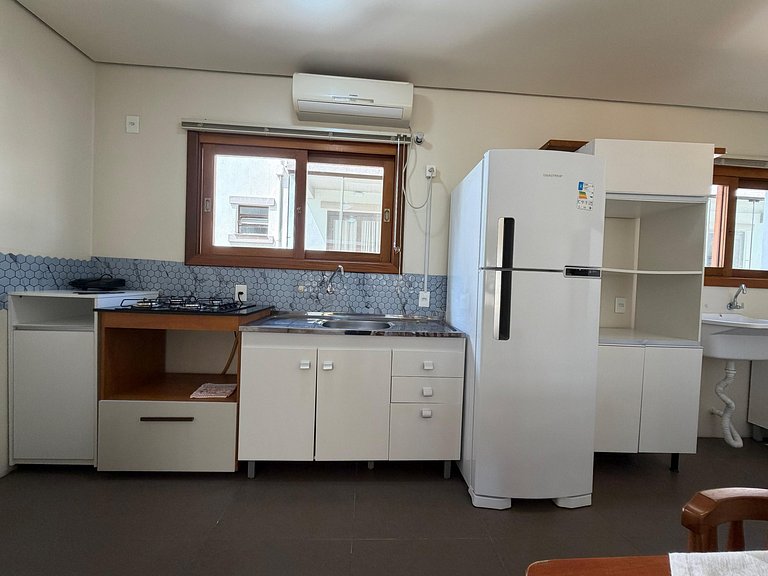 Amplo Apto Poucos passos da Rua Coberta Gramado