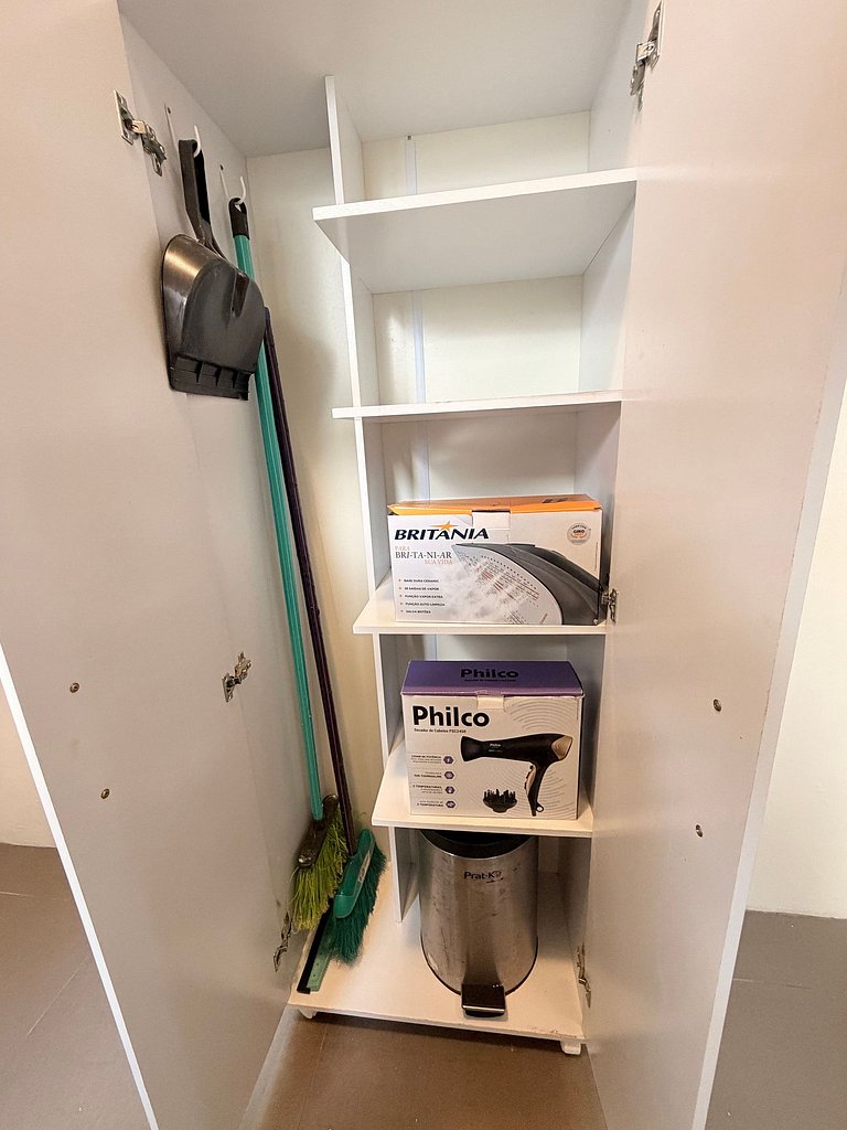 Amplo Apto Poucos passos da Rua Coberta Gramado