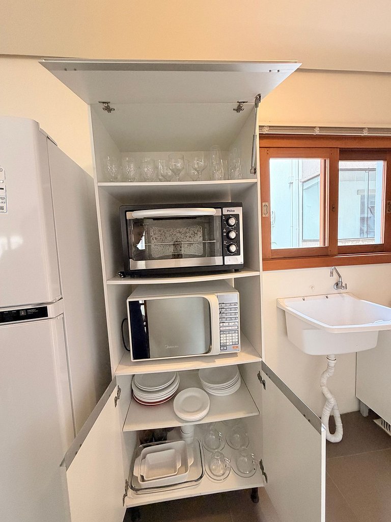 Amplo Apto Poucos passos da Rua Coberta Gramado