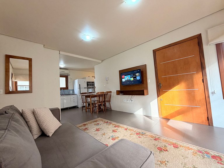 Amplo Apto Poucos passos da Rua Coberta Gramado