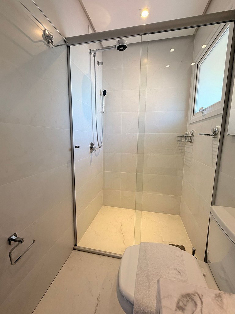 Apartamento frente Av Osvaldo Aranha Centro Canela