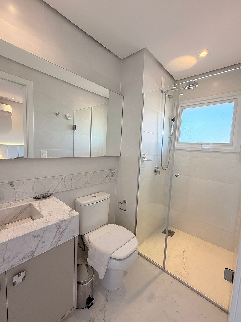 Apartamento frente Av Osvaldo Aranha Centro Canela