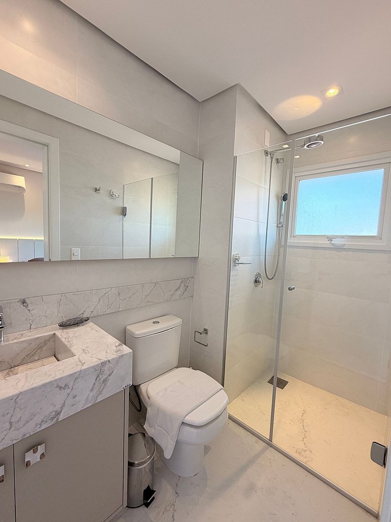 Apartamento frente Av Osvaldo Aranha Centro Canela
