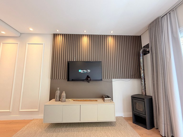 Apartamento frente Av Osvaldo Aranha Centro Canela