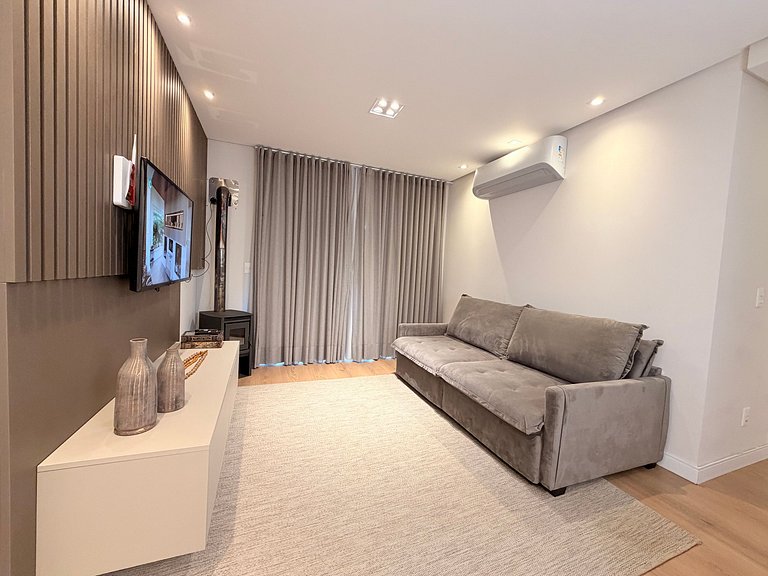 Apartamento frente Av Osvaldo Aranha Centro Canela